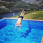 Privatunterkunft Casa De Ribadouro