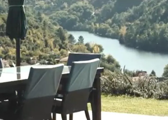 Casa De Ribadouro Homestay