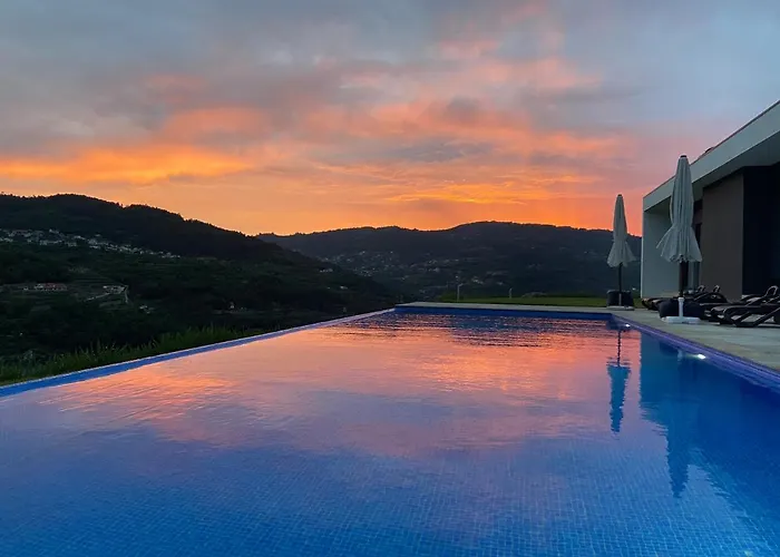 Casa De Ribadouro Homestay *