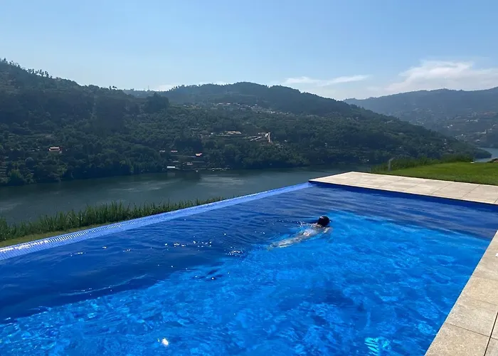 Privatunterkunft Casa De Ribadouro